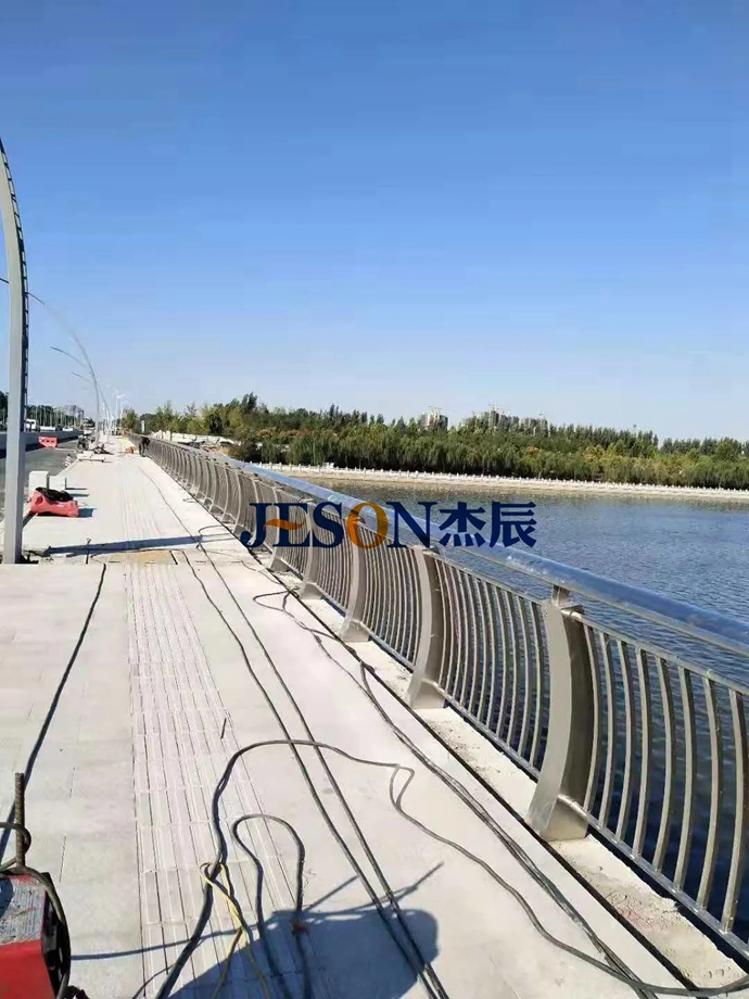 杰辰桥梁护栏